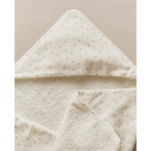 MUSLIN HOODED BABY TOWEL WITH FLORAL DESIGN