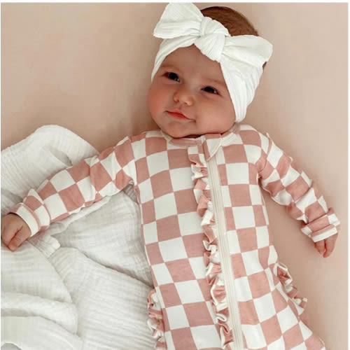 3-6 M Strawberry Shortcake Checkerboard / Organic Frill Zip Footie – SpearmintLOVE