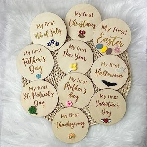Wooden Baby Milestone Cards, Baby First Holiday Milestone Signs, Newborn Baby Photo Props Markers, Expecting Mom Gift for Boys Girls (Set of 10)