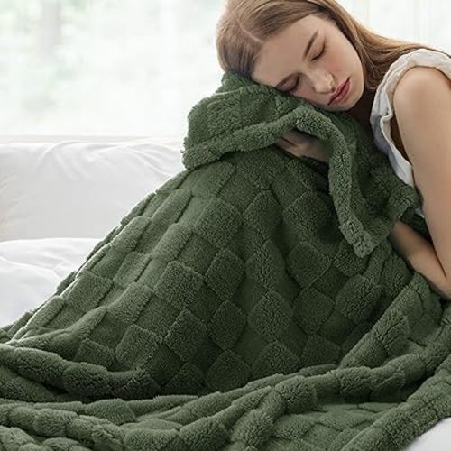 Bedsure Bronze Green Fleece Blanket for Couch - Super Soft Cozy Twin Blankets for Women, Cute Small Throws for Girls, 60x80 Inches