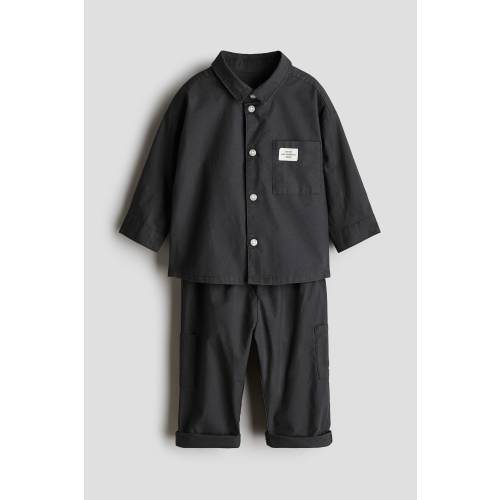 2-PIECE SHIRT AND PANTS SET