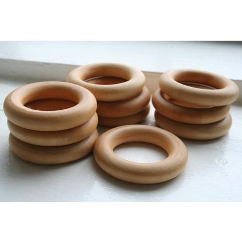 10 Wooden Rings - Essential Montessori