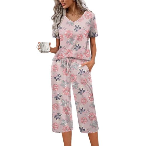 Ekouaer Womens Pajama Sets Soft Cotton Pj Short Sleeve Top with Capri Pants Sleepwear 2 Piece Print Loungewear,S-XXL