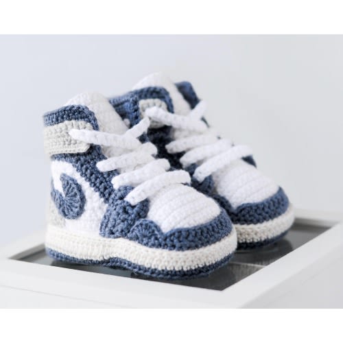 Baby Booties Jordan Stile  Crochet Unisex Crochet Baby Booty Shoe Shower Gift newborn baby shoe sneakers chucks baby girl boy footwear