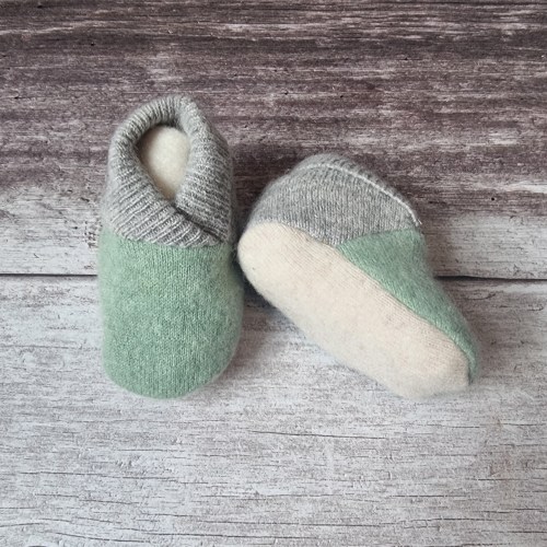 Baby booties 0-6months made from recycled cashmere available in multiple colours (matching hats also available)