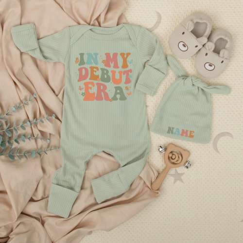 In My Debut Era bodysuit and hat set, baby set, Cute Baby Clothes, Newborn gift, Going home outfit, Announcement Natural Pregnancy Reveal
