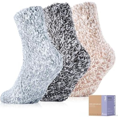 Fuzzy Socks with Grips for Women Men,Non Slip Hospital Crew Socks with Aloe Vera Perfume,Cozy Socks Holiday.