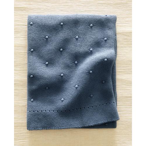 CHILDREN’S KNIT BLANKET