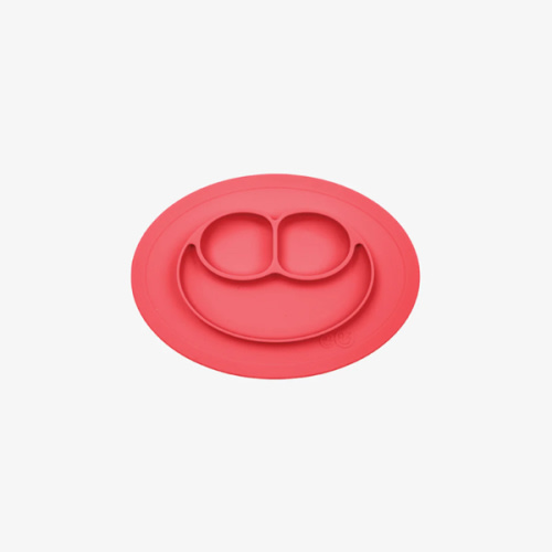 The Mini Mat by ezpz / Self-Suctioning Silicone Plate + Placemat