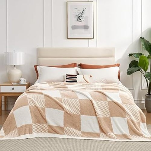 Snuggle Sac Checkered Blanket, Queen Size Beige Bedding Blanket Microfiber Fluffy Warm Cozy Fuzzy Soft Blanket Reversible Checker Blankets for Bed, Couch, Sofa, 90x90 inches