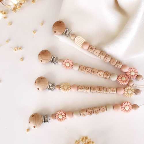 Custom name binky clip for baby girls, baby shower gift
