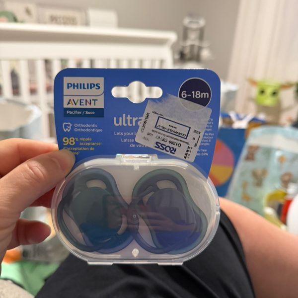Philips Avent Ultra Air Pacifier 6 to 18M in Deep Opal and Steel Blue 2 Pack