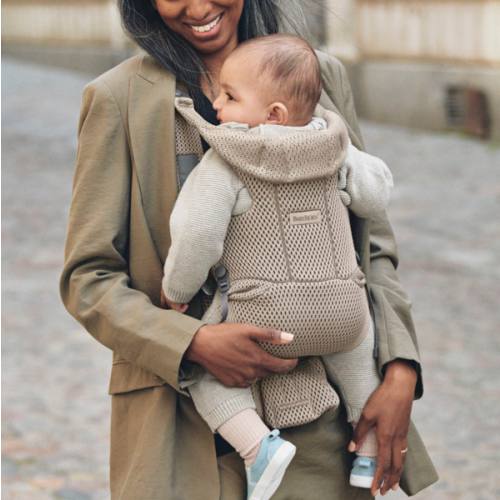 BabyBjörn Baby Carrier Free