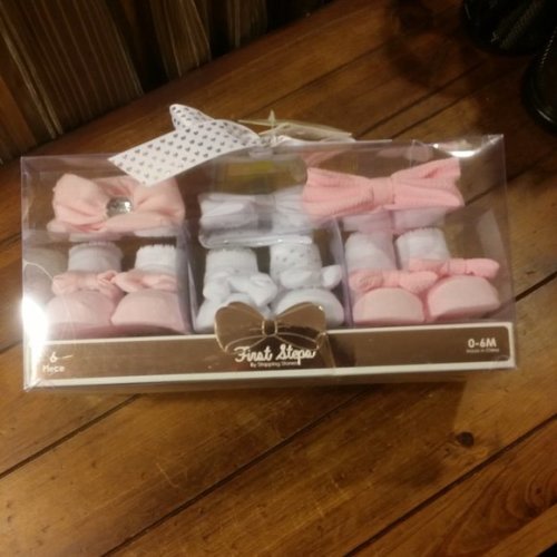 New First Steps 6 Piece Sock & Headwrap Set