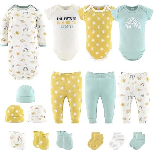 The Peanutshell Newborn Clothes & Essentials, 16 Piece Unisex Baby Layette Gift Set, 0-3 Month Outfits