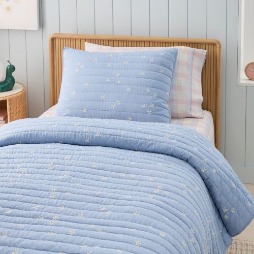 Kids Embroidered Daisy Quilt | West Elm