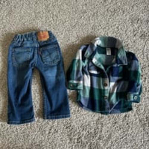 Levi’s jeans & fleece jacket