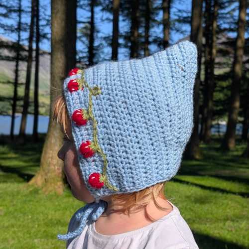 Crochet Strawberry Pixie Bonnet: Newborn Baby Toddler Pixie Hat in Custom Colours