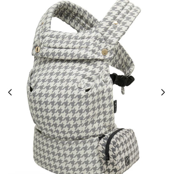 The Limitless Carrier & Pouch Capsule