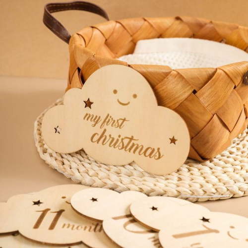 Baby Monthly Milestone Cards | 8 Pcs Wooden Double Sided Clouds Milestone Discs from Newborn to 1 Year | Baby Gift Sets incl. Hello World Baby Birth Announcement Sign for Baby Shower & Photo Props