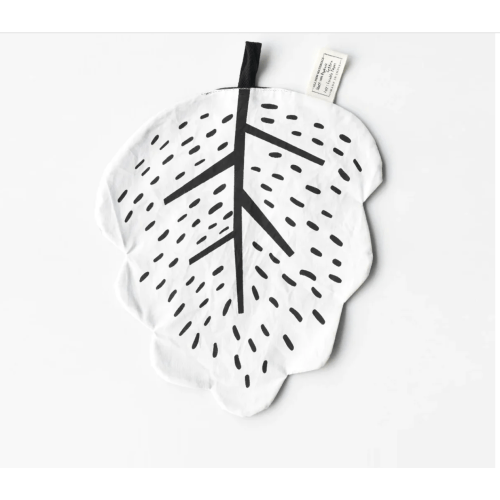 Organic Crinkle Toy - Leaf Wee Gallery