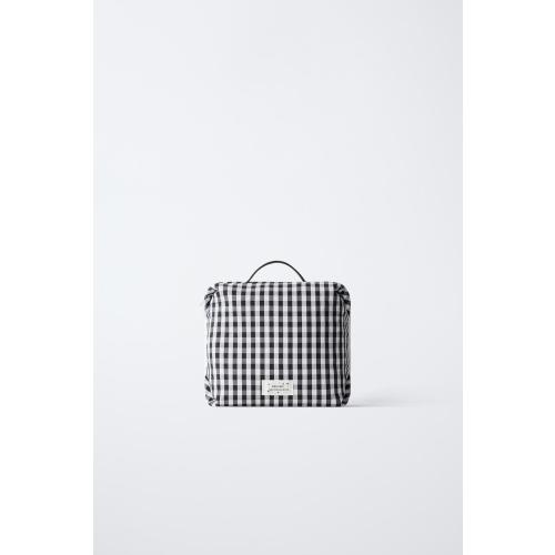 CHECKERED TOILETRY BAG