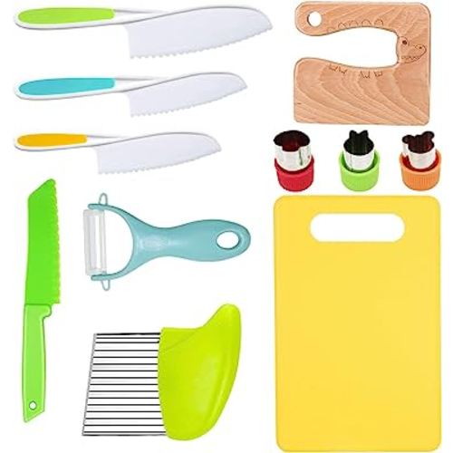 RISICULIS 11 Pieces Wooden Kids Kitchen Knife, Kids Knife Set Include Wood Kids Safe Knife, Serrated Edges Plastic Toddler Knife, Crinkle Cutter, Sandwich Cutter, Y Peeler, Cutting Board (Crocodile)