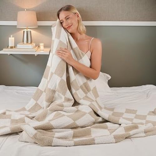 QQP Checkered Throw Blanket,Soft Cozy Microfiber Reversible Checkerboard Fluffy Blanket for Home Bed Couch., 50X60In(Camel&White)