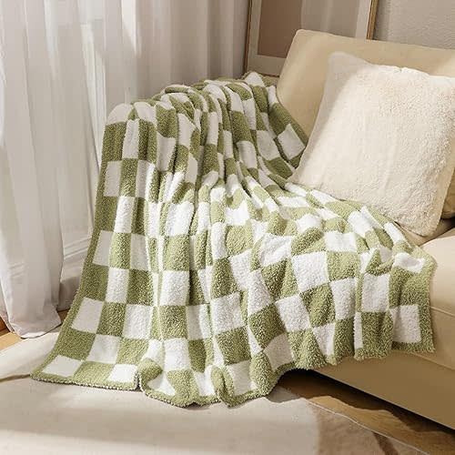 Soft Checkered Throw Blanket, Ultra Cozy Knit Throw Blanket Fluffy Fuzzy Reversible Checkerboard Blanket for Travel Couch Sofa Bed Decor, 51x63 inches, Sage Green