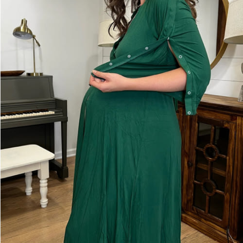 Amelia Labor & Postpartum Gown in Emerald – Lila