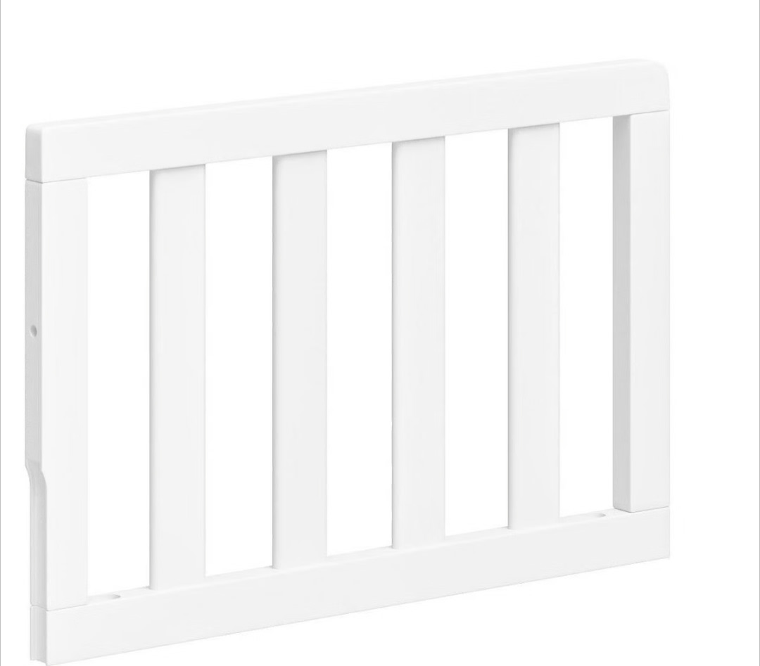 Storkcraft & Graco Toddler Safety Guardrail with Slats (white) – GREENGUARD Gold Certified, Converts Compatible Storkcraft & Graco Crib to Toddler Bed, Each Guardrail Sold Individually