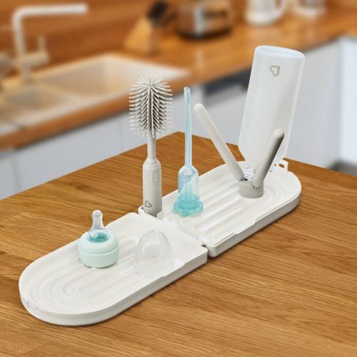Munchkin Portable Bottle Drying Rack with Bottle Brush - White