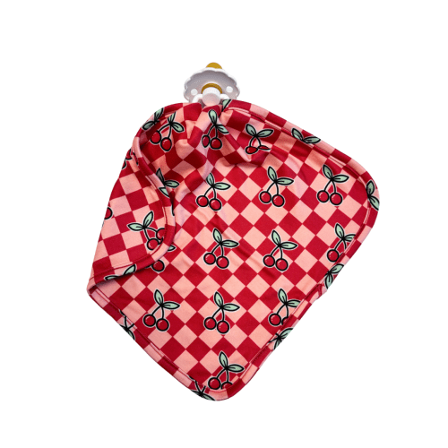 CHERRY CHECKER | LOVIE