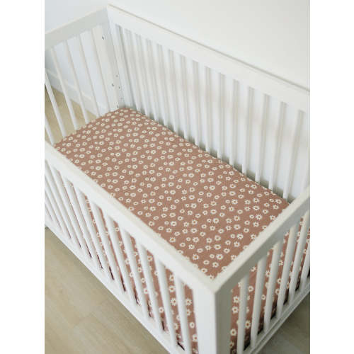 Daisy Dream Muslin Crib Sheet