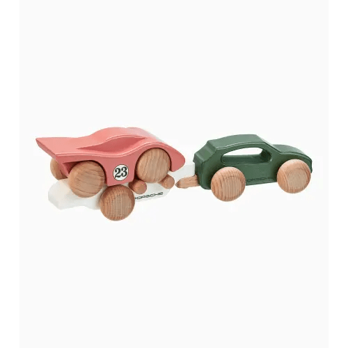 Macan wooden car with 917 trailer | PORSCHE SHOP