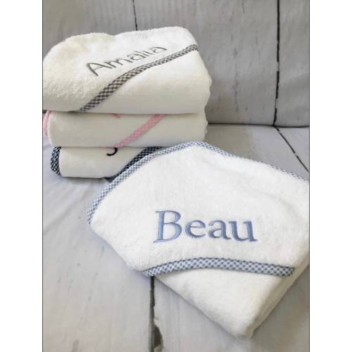 Monogrammed Hooded Towel for Babies and Toddlers, baby gift, baby shower