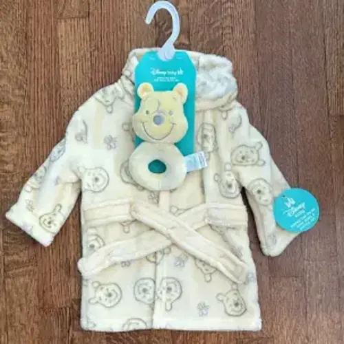 Disney Baby Winnie the Pooh Baby Robe and Rattle Set