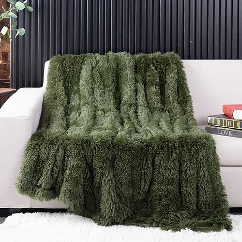 YUSOKI Olive Green Faux Fur Throw Blanket,2 Layers,50" x 60" Cozy Plush Fluffy Blanket Furry Fuzzy Warm Cute Shaggy Blanket for Fall Bed Living Room Décor Baby Women Pet