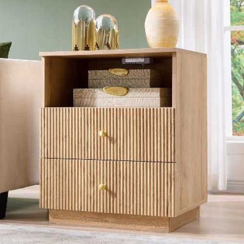 SinCiDo Nightstand w/Charging Station, 21.65" Modern Fluted Bedside Table w/2 Storage Drawers & Open Shelf, Wood End Table for Bedroom, Natural