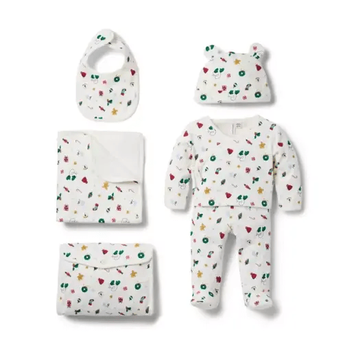 Baby Jet Ivory Holiday Icon Baby Bundle Of Love Holiday Gift Set by Janie and Jack