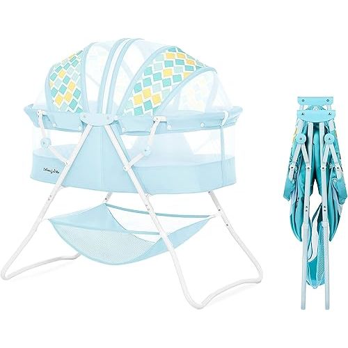 Dream On Me Karley Bassinet, Lightweight Portable Baby Bassinet, Quick Fold and Easy to Carry, Adjustable Double Canopy, Indoor and Outdoor Bassinet with Large Storage Basket.