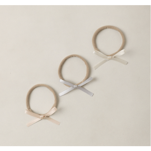 Baby Bow Headbands Mist, Pearl, Ivory
beige band