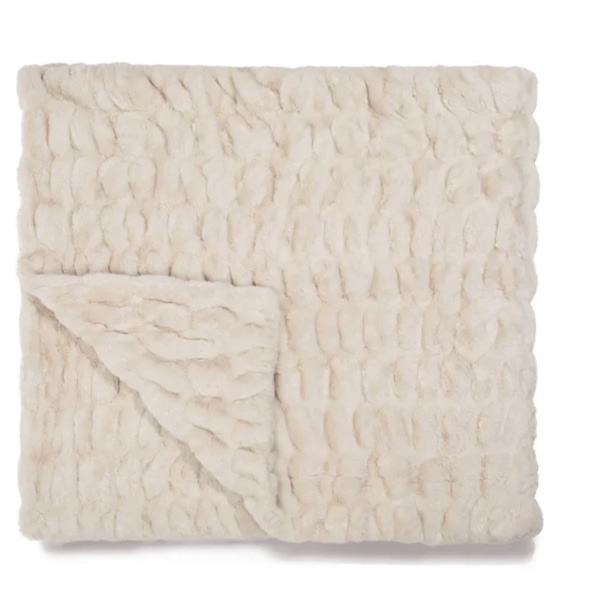 Antique Ivory Throw Blanket in Faux Fur | Lola Blankets