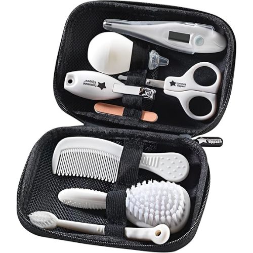 Tommee Tippee Baby Healthcare and Grooming Kit, 9X Essential Newborn Care Items for Home and Travel, Wipe-Clean and Waterproof Travel Case