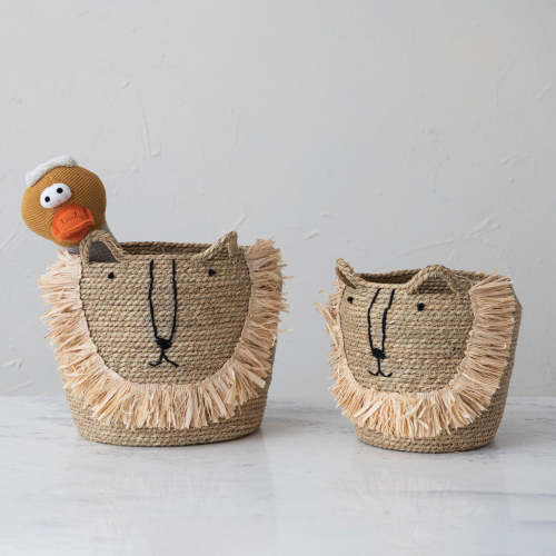 Handwoven Seagrass Lion Basket, Small