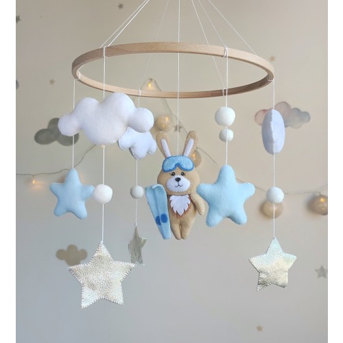 Ski theme nursery mobile. Sports baby mobile. Skier nursery decor. Baby boy crib mobile with skiing bunny. Ski baby shower gift.