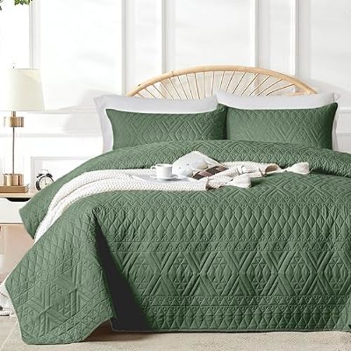 akkialla Full/Queen Size Quilt Bedding Set,Green Lightweight Microfiber Soft Bedspread,Modern Style Geoetric Pattern Coverlet Set for All Seasons,3 Piece(1 Quilt,2 Pillow Shams)