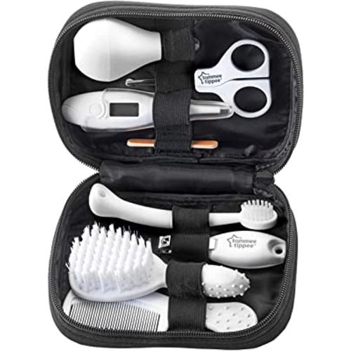 Tommee Tippee Closer to Nature Healthcare & Grooming Kit