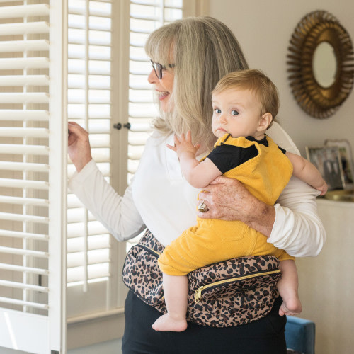 tushbaby Hip Seat Carrier - Leopard/Standard Polyester