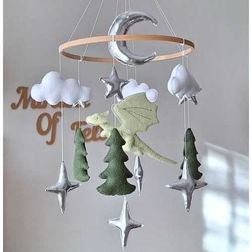 Dragon mobile Fairy nursery mobile Fantasy baby mobile Felt dragon mobile Fantasy baby shower gift Hanging crib mobile